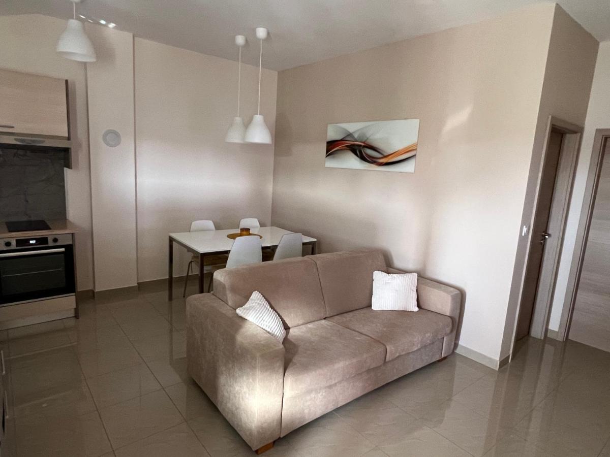 Apartmani Nina I Niko Ugljan Zimmer foto