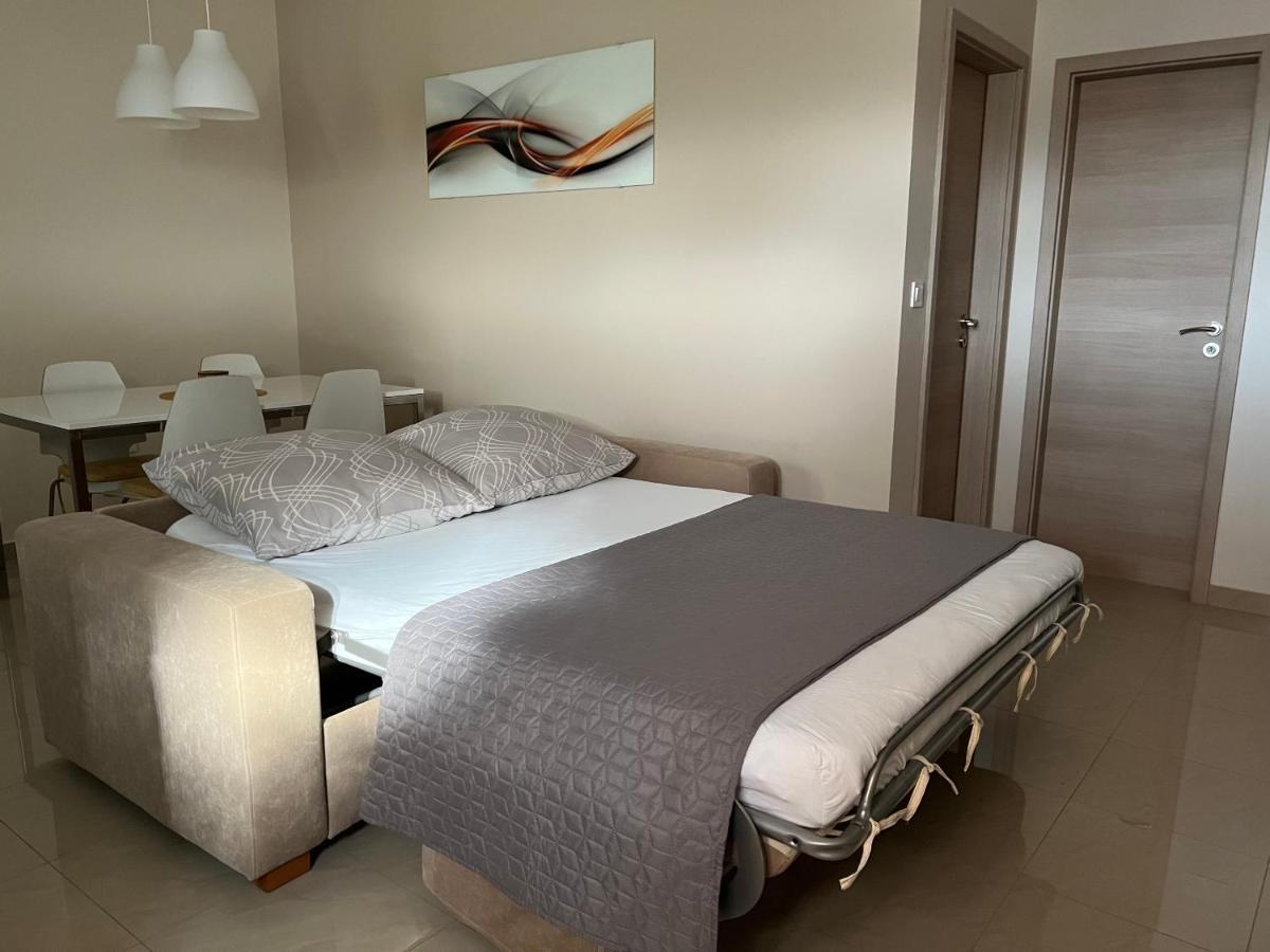 Apartmani Nina I Niko Ugljan Zimmer foto